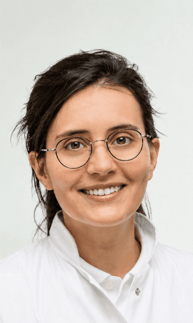 Foto Jessica Almeida – Plastische & Ästhetische Chirurgie